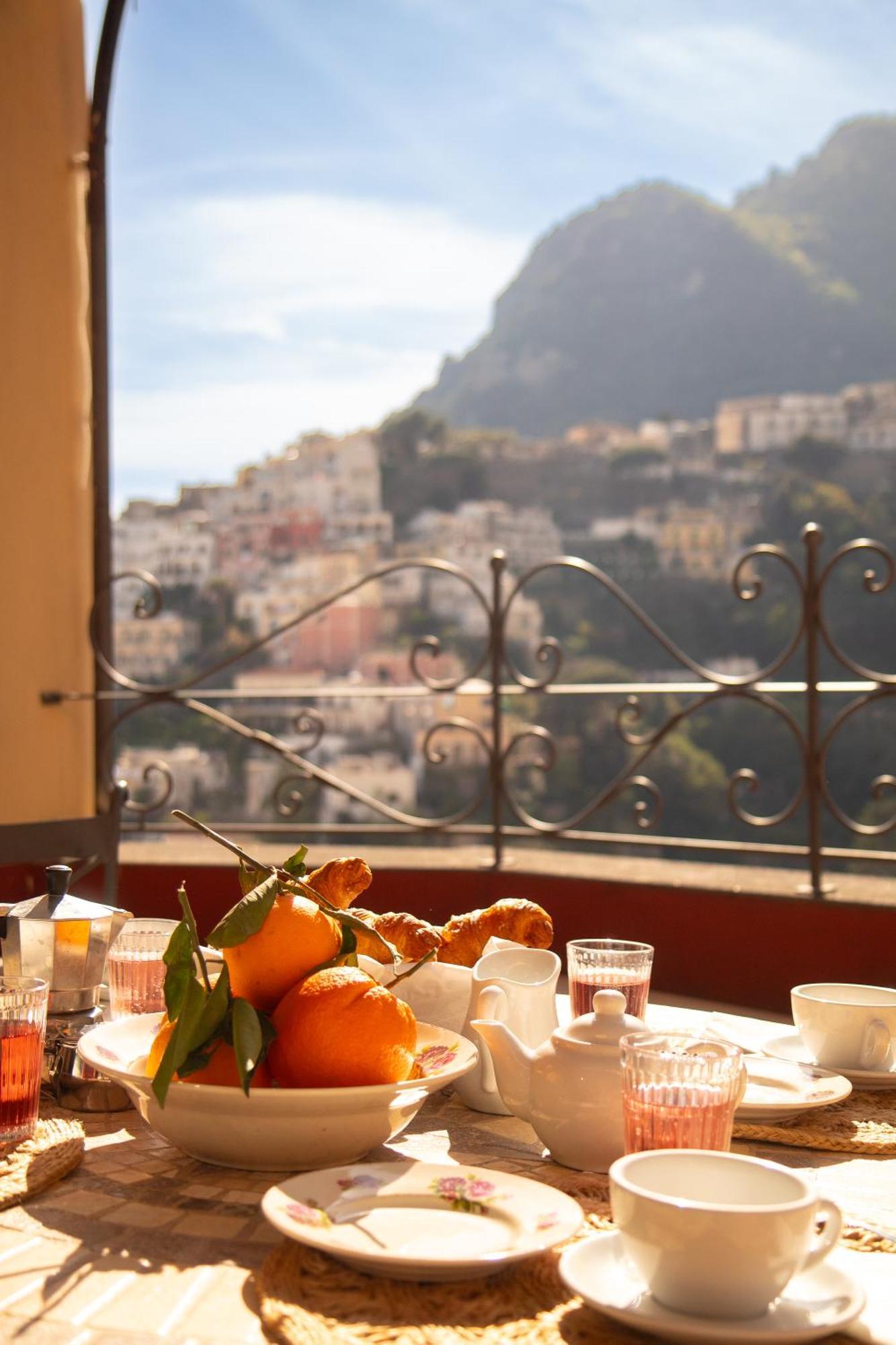 Casa Giulia - Sophisticated Apartment With View Positano Bagian luar foto